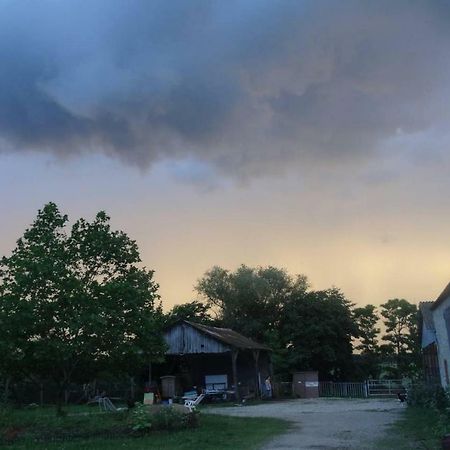 Chambre A La Ferme Chez L'Habitant Besson Zewnętrze zdjęcie
